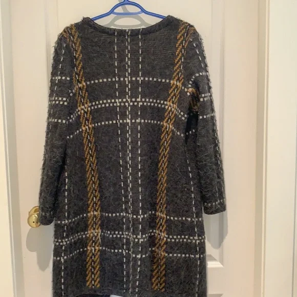 Women's Plaid Open Front Sweater Cardigan - Picture 2 of 5